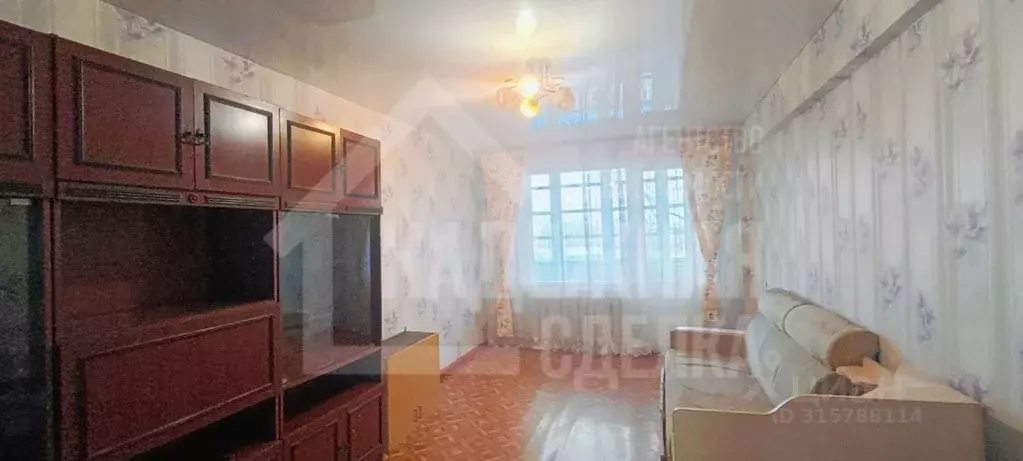 2-к кв. Алтайский край, Рубцовск Рубцовский просп., 11 (46.5 м) - Фото 0