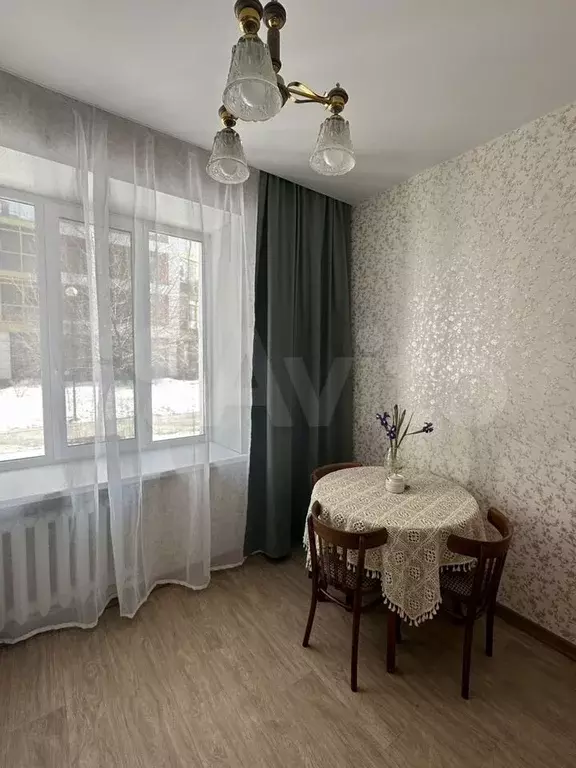 2-к. квартира, 54 м, 1/5 эт. - Фото 1