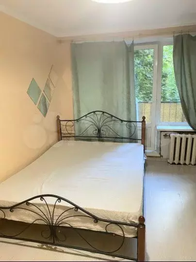 Комната 20 м в 3-к., 2/5 эт. - Фото 0