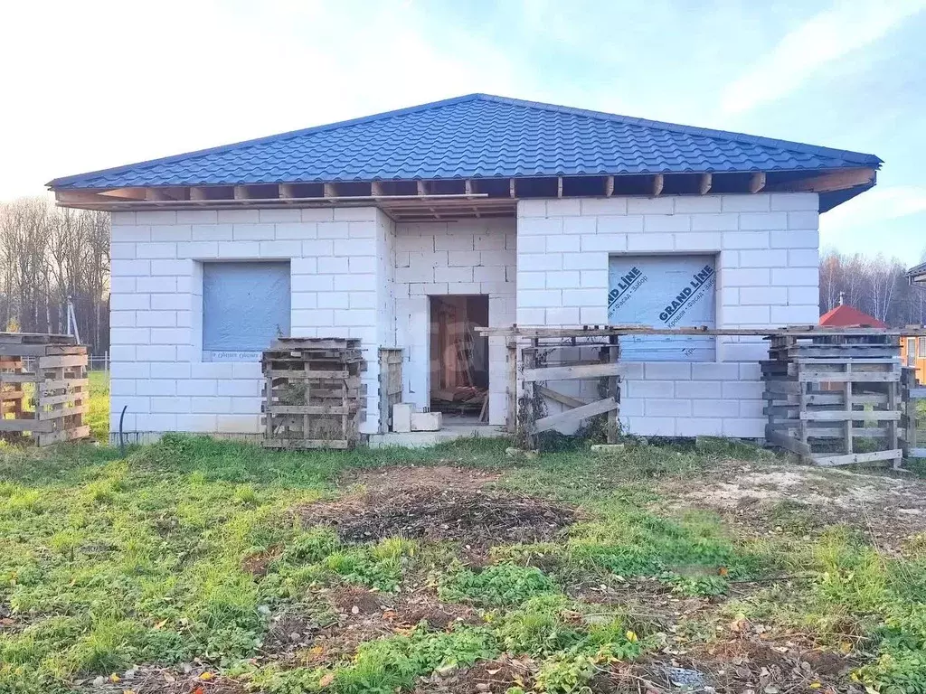 Дом в Калужская область, Город Калуга городской округ, д. Лихун  (103 ... - Фото 1