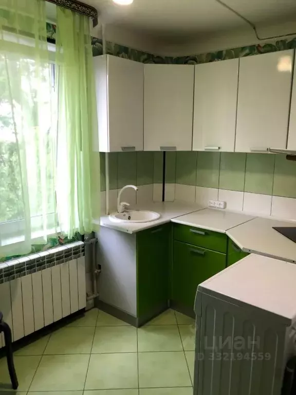 1-к кв. Крым, Щелкино Ленинский район, 78В2 (33.0 м) - Фото 1