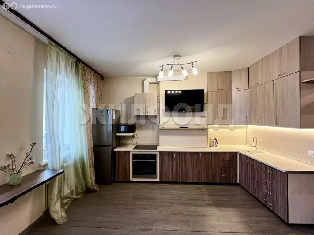 Квартира-студия: Иркутск, улица Семена Лагоды, 4/5 (35 м) - Фото 2
