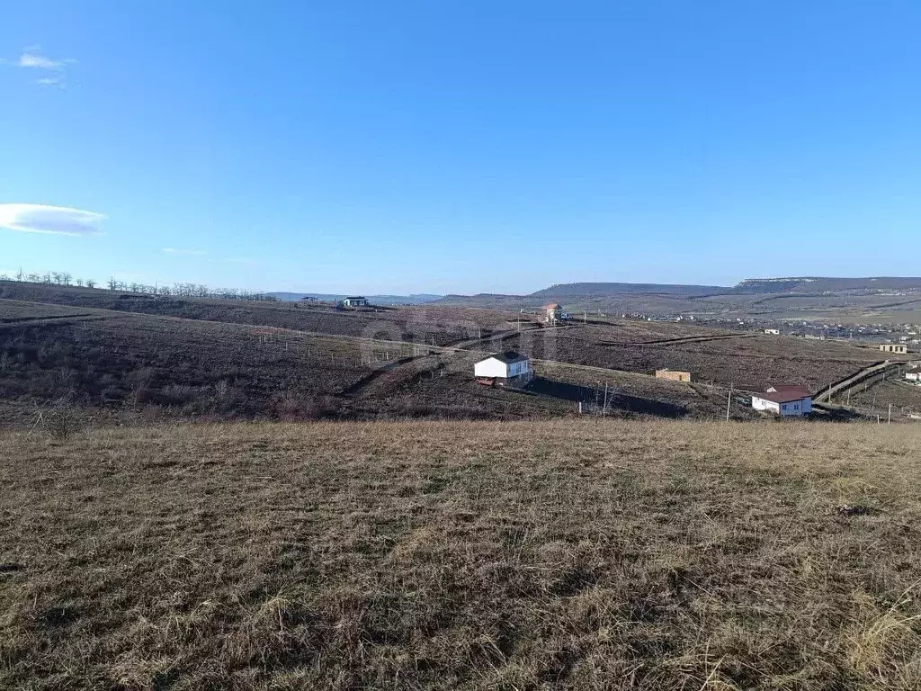 Участок в Крым, Симферопольский район, Перовское с/пос, с. Украинка ... - Фото 1