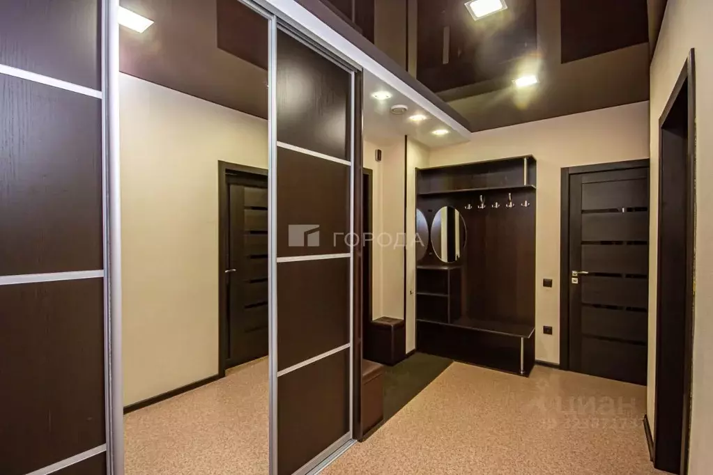 3-к кв. Новосибирская область, Новосибирск Линейная ул., 53/1 (65.2 м) - Фото 1