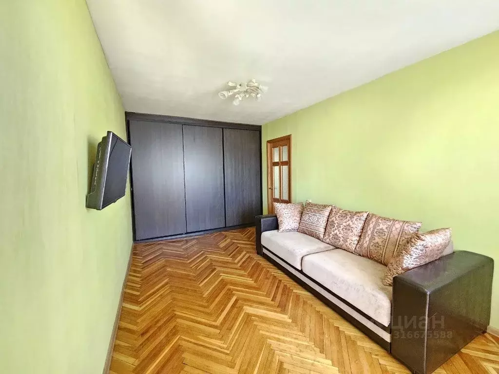 2-к кв. Хабаровский край, Хабаровск ул. Калинина, 107 (41.5 м) - Фото 0