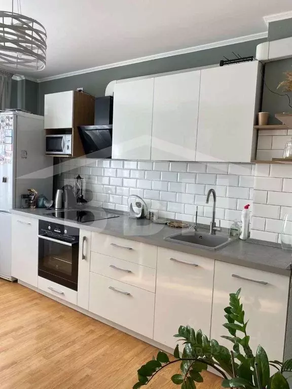 3-к кв. Воронежская область, Воронеж ул. Антонова-Овсеенко, 7б (83.8 ... - Фото 2