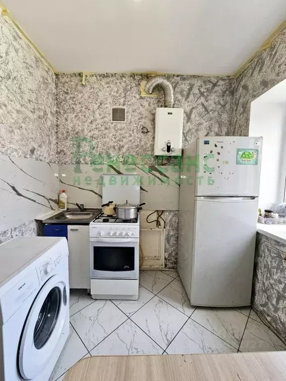 3-к кв. Брянская область, Брянск ул. Челюскинцев, 17 (56.0 м) - Фото 1