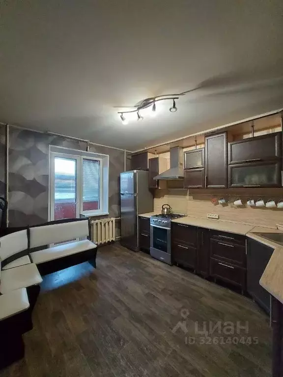 3-к кв. Псковская область, Псков Ипподромная ул., 125 (67.1 м) - Фото 1