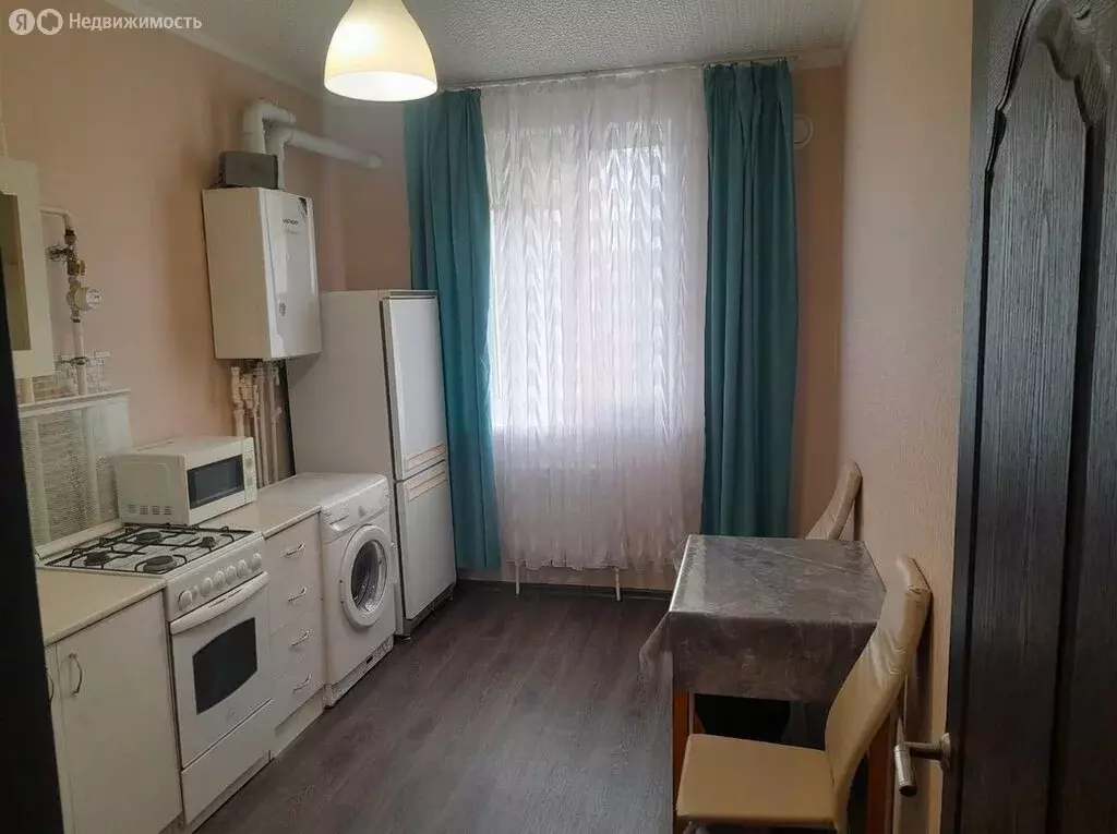1-комнатная квартира: Волжский, улица имени Генерала Карбышева, 170 ... - Фото 1