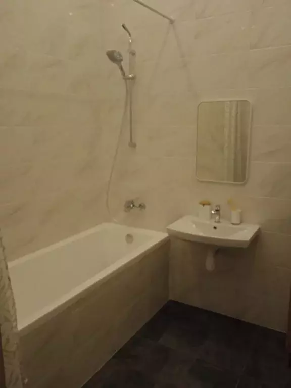 Продаётся 2-к квартира, 55.9 м - Фото 1