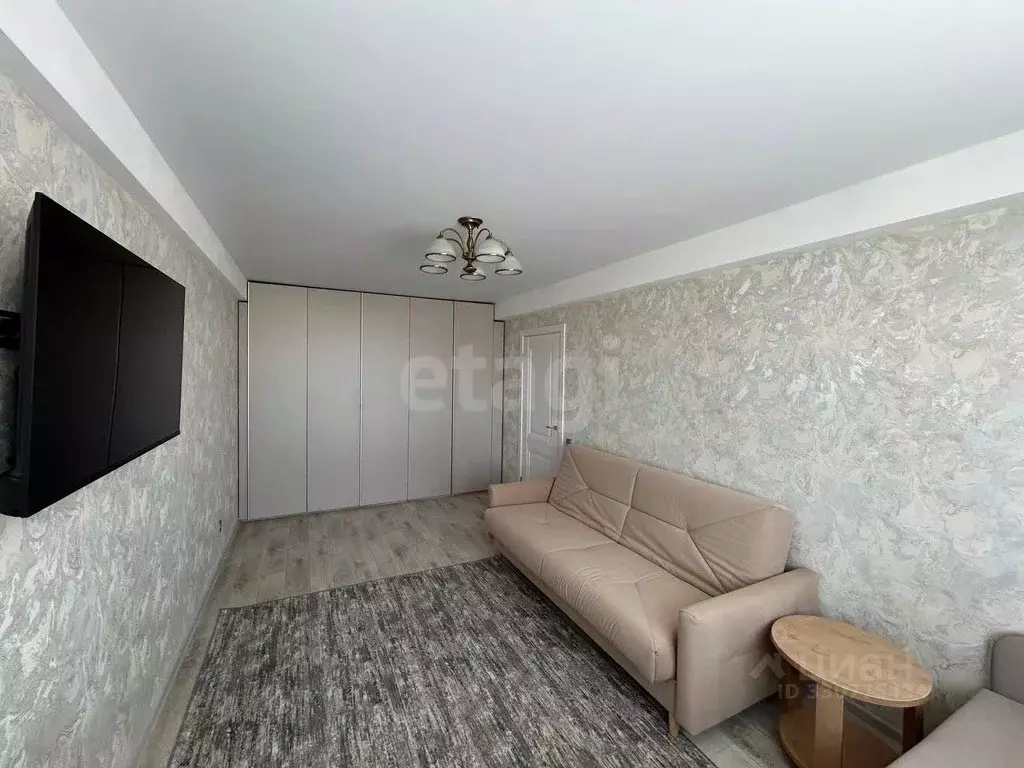 3-к кв. Пензенская область, Пенза ул. Генерала Глазунова, 6 (79.0 м) - Фото 2