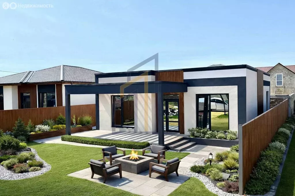 Дом в Евпатория, улица Энвера Османова, 2 (128 м) - Фото 1