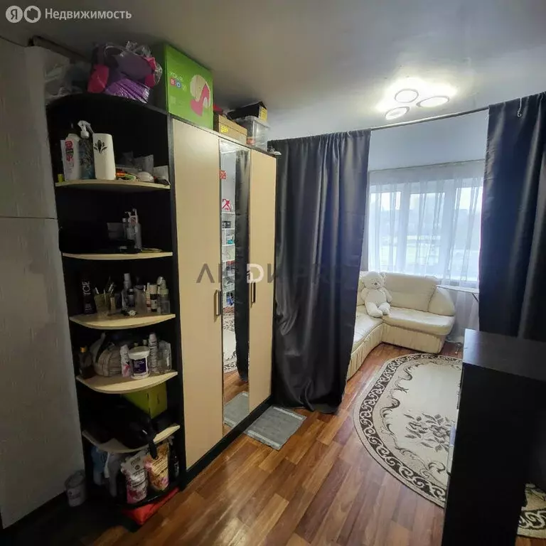 1к в 8-комнатной квартире (14.2 м) - Фото 1