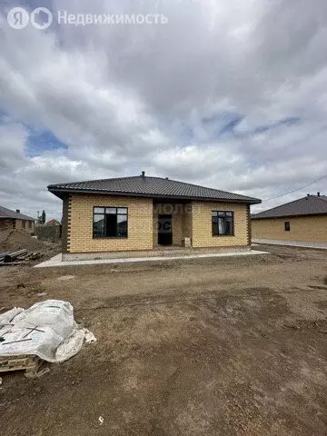 Дом в Соль-Илецк, посёлок Зелёный Клин (105 м) - Фото 1