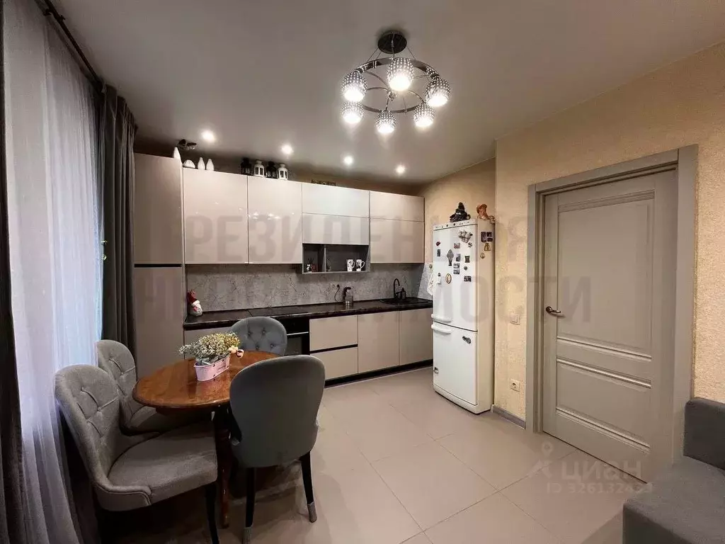 2-к кв. Самарская область, Самара Арцыбушевская ул., 45 (70.0 м) - Фото 1