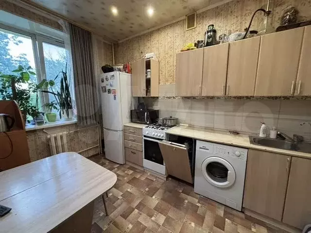 3-к. квартира, 68 м, 2/4 эт. - Фото 0