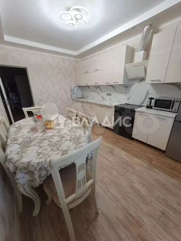 2-к. квартира, 60 м, 5/25 эт. - Фото 0