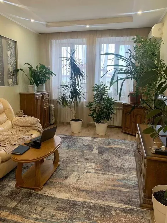 3-к кв. Свердловская область, Первоуральск ул. Чкалова, 47 (78.0 м) - Фото 2