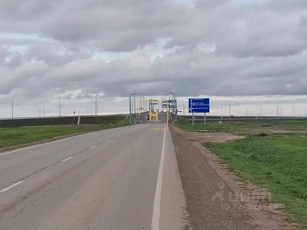 Участок в Крым, Сакский район, Суворовское с/пос, Нарцисс ОК ул. ... - Фото 1