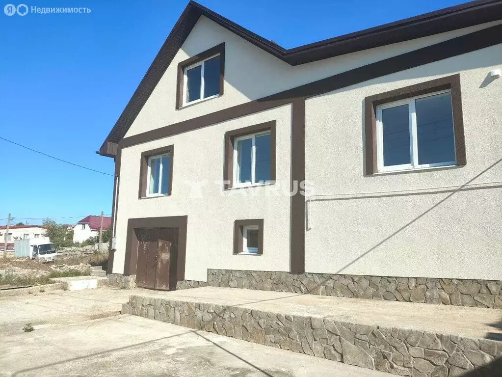 Дом в Украинка, Дачная улица (168.5 м) - Фото 1