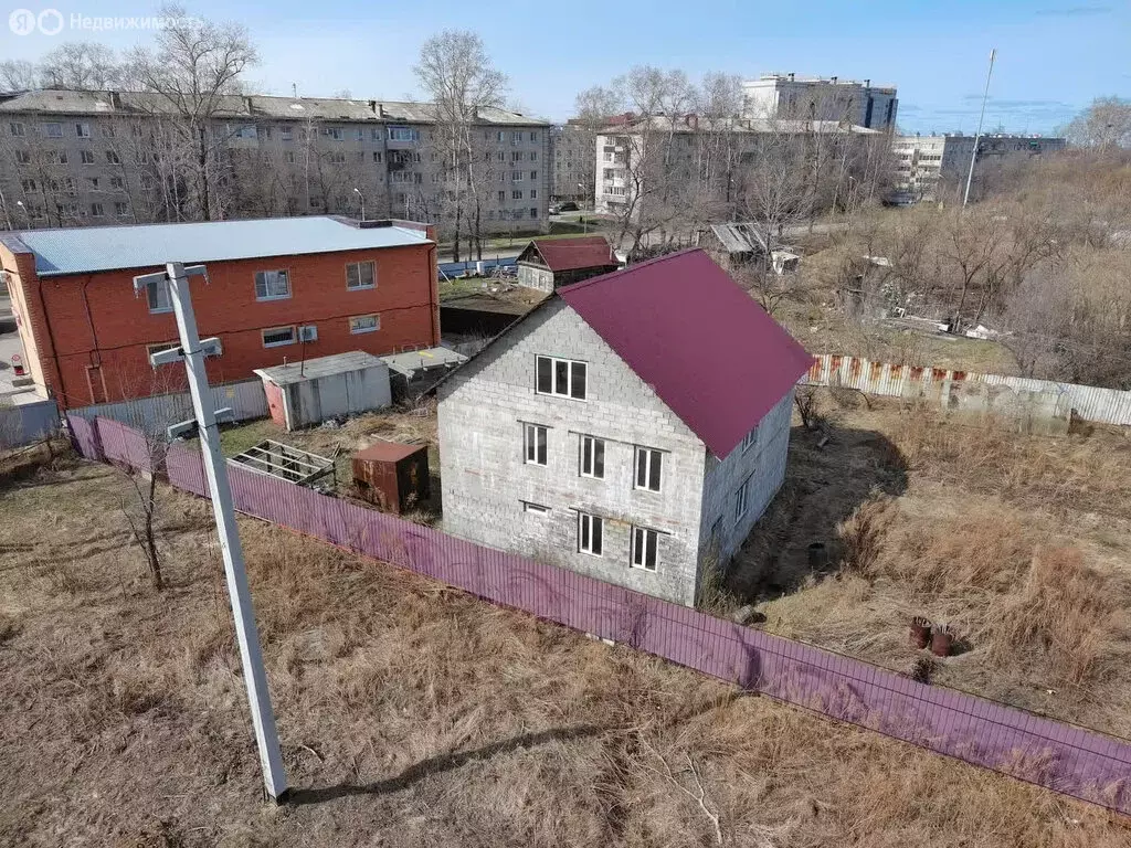Дом в Хабаровск, улица 9-й Гвардейской Стрелковой Дивизии (312 м) - Фото 1