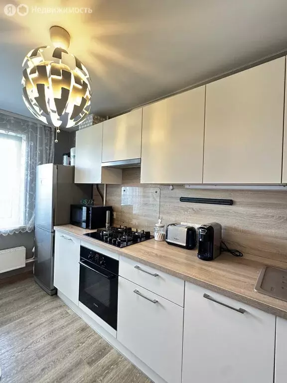 3-комнатная квартира: Екатеринбург, улица Черепанова, 4 (62.7 м) - Фото 0