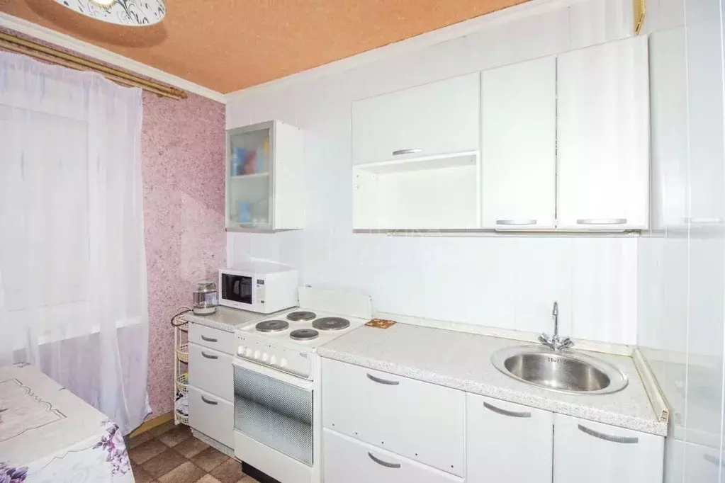 1-к кв. Тюменская область, Тюмень Народная ул., 8 (33.4 м) - Фото 1