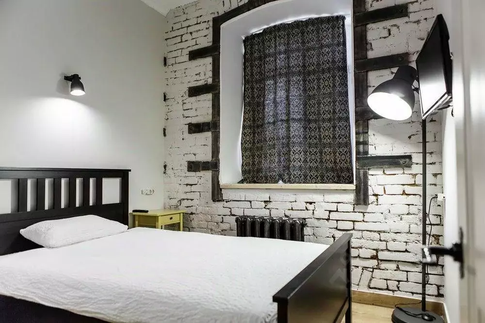 Комната Омская область, Омск ул. Ленина, 10 (8.0 м) - Фото 1