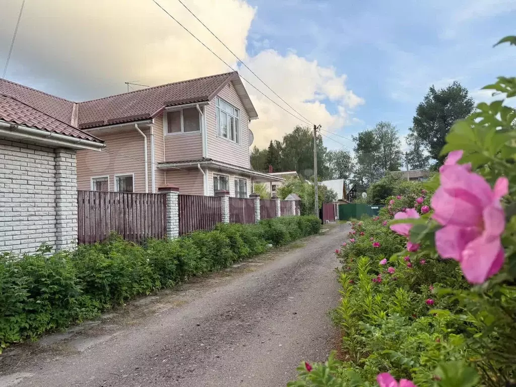 Дом 242 м на участке 10 сот. - Фото 0