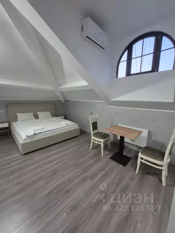 Комната Москва Армянский пер., 3-5С1а - Фото 1