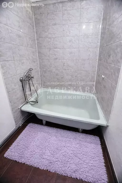 1-комнатная квартира: Кемерово, улица Ворошилова, 17А (17 м) - Фото 1