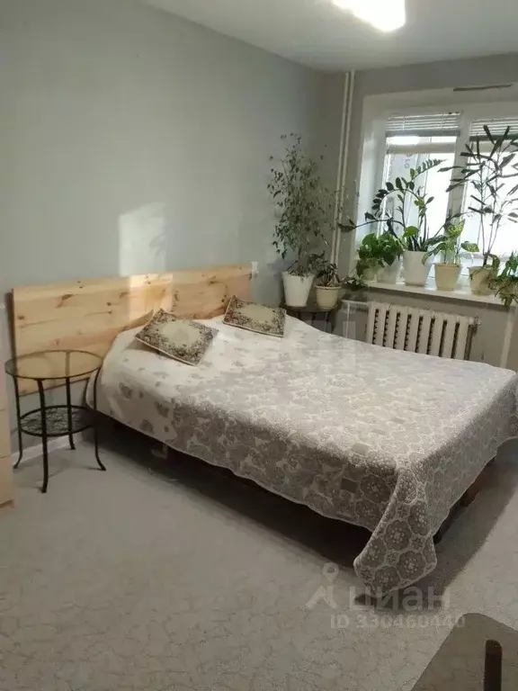 1-к кв. Тюменская область, Тюмень Заречный проезд, 10 (34.0 м) - Фото 1