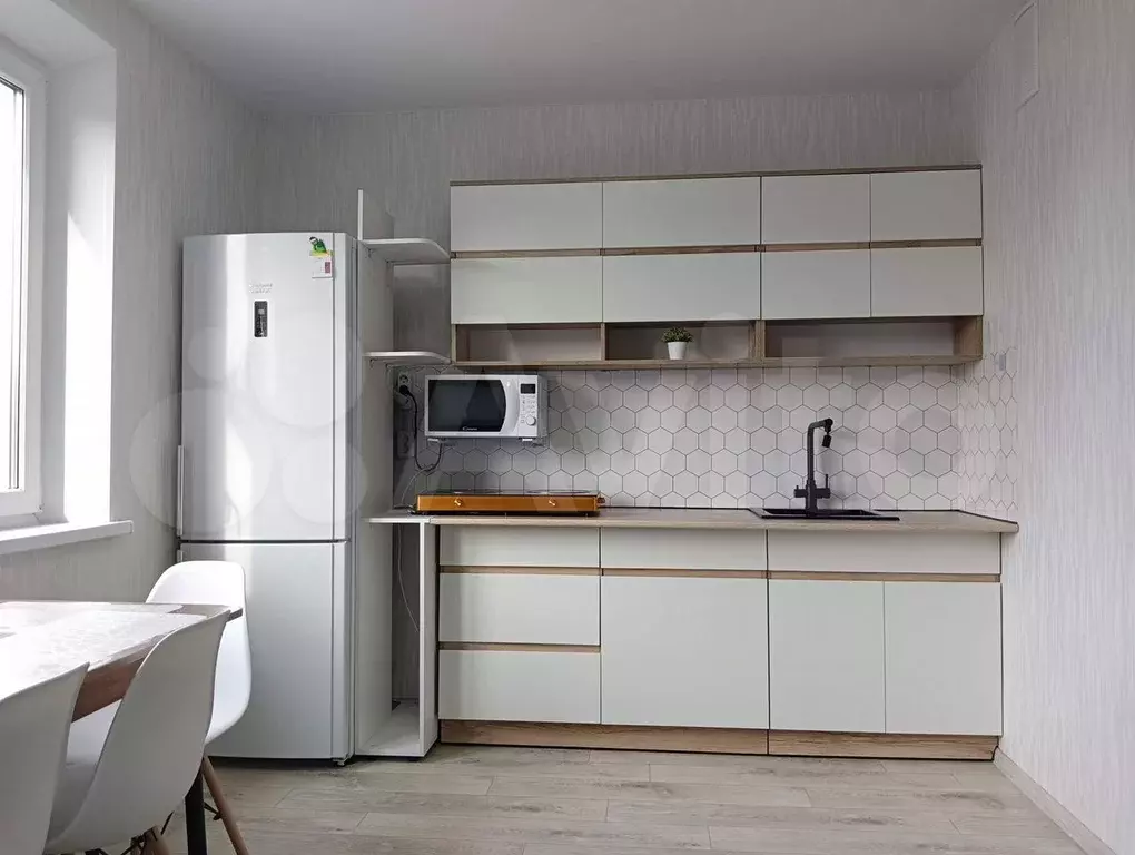 1-к. квартира, 42,3 м, 10/10 эт. - Фото 0