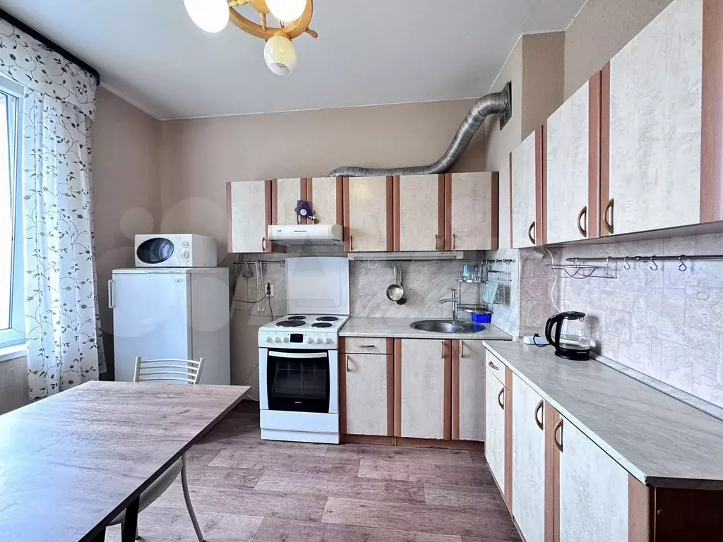 1-к. квартира, 39 м, 9/24 эт. - Фото 0