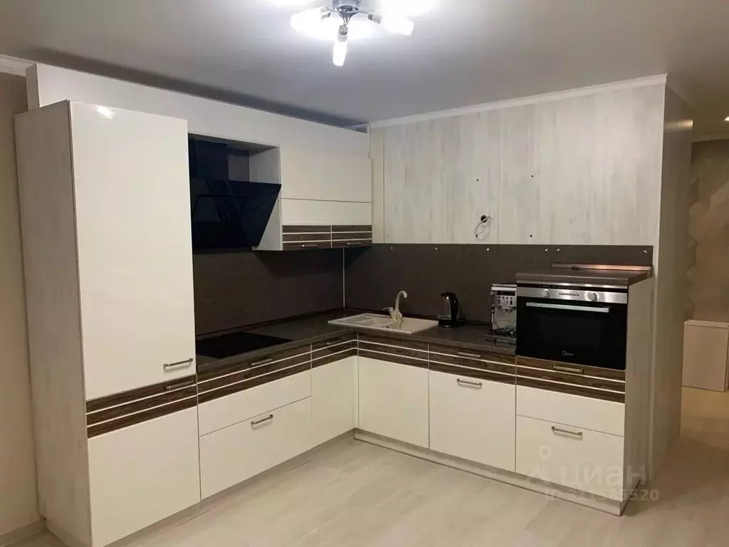 3-к кв. Тюменская область, Тюмень Широтная ул., 170к4 (94.0 м) - Фото 1