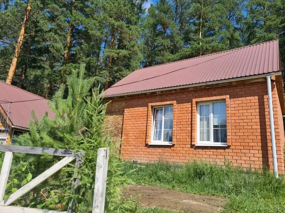 Дом в Иркутская область, Иркутский муниципальный округ, с. Пивовариха ... - Фото 1