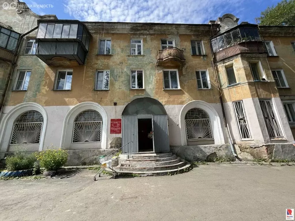 Помещение свободного назначения (215 м) - Фото 1