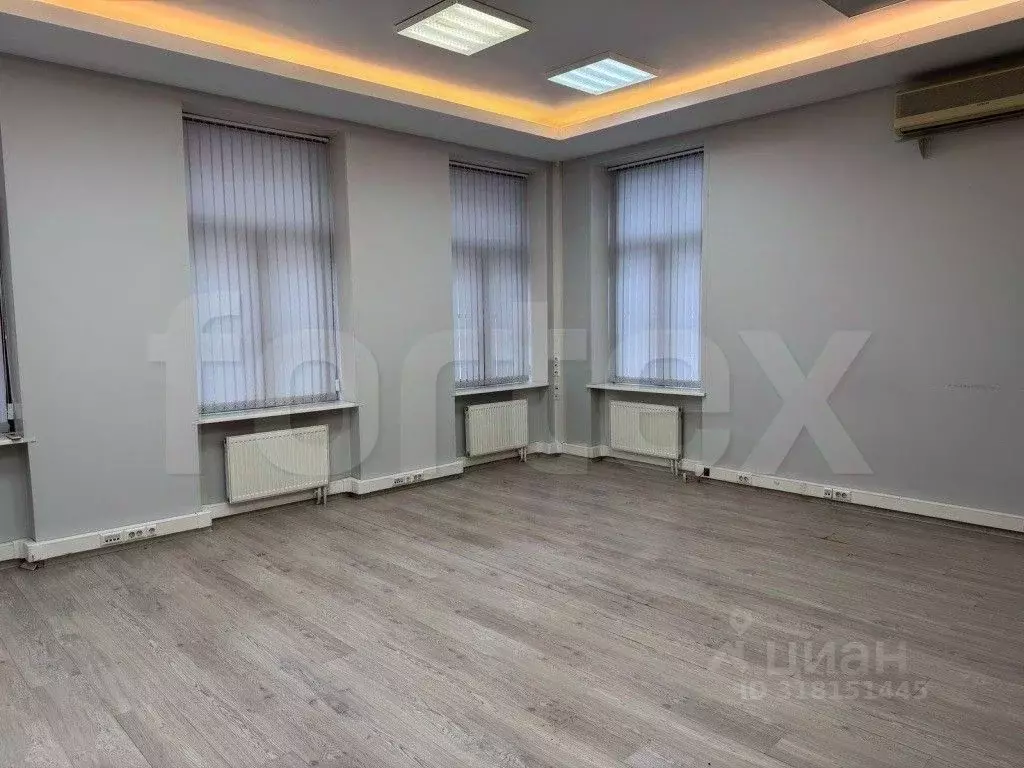 Офис в Москва Садовническая ул., 44С1 (500 м) - Фото 0