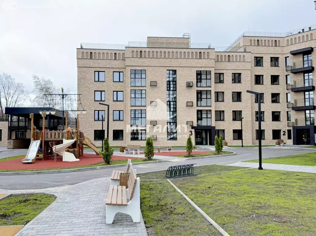 2-комнатная квартира: Казань, улица Урицкого, 1 (51 м) - Фото 0
