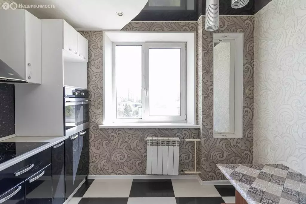 2-комнатная квартира: Тюмень, улица Свердлова, 12 (50.5 м) - Фото 1