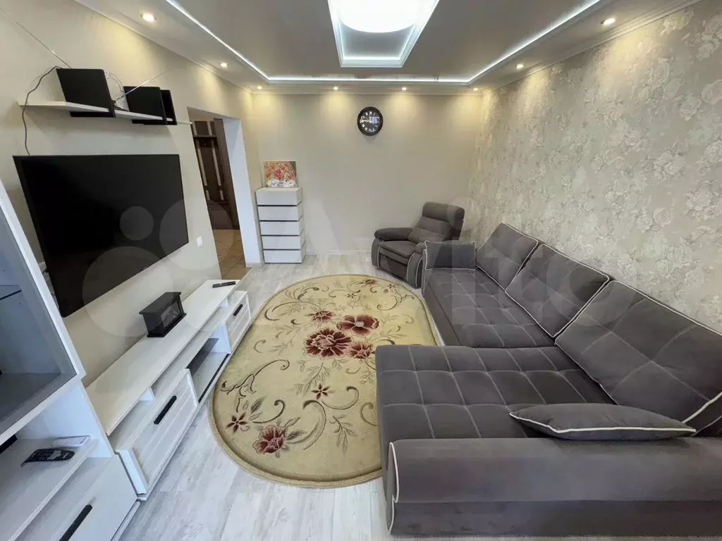 2-к. квартира, 70 м, 8/16 эт. - Фото 0