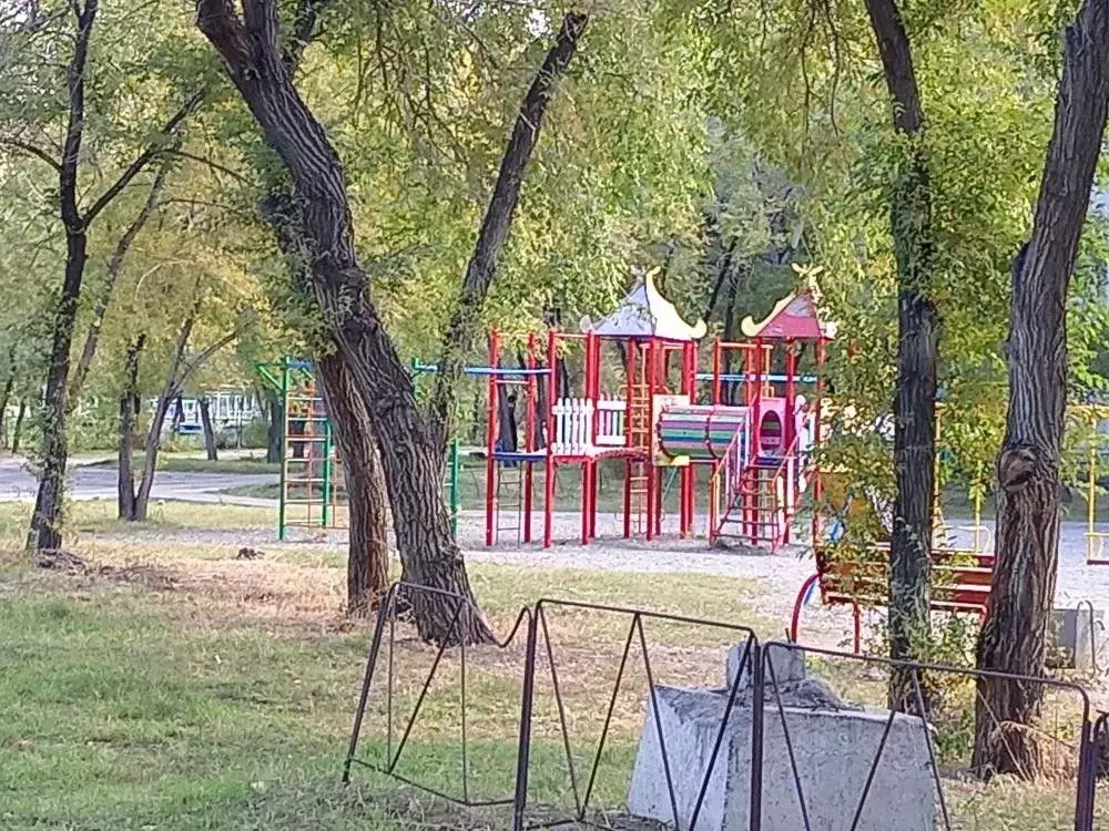 3-к кв. Хакасия, Саяногорск Саяногорск городской округ, Ленинградский ... - Фото 2