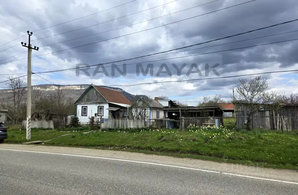Участок в Адыгея, Майкопский район, Даховская ст-ца Октябрьская ул., ... - Фото 1
