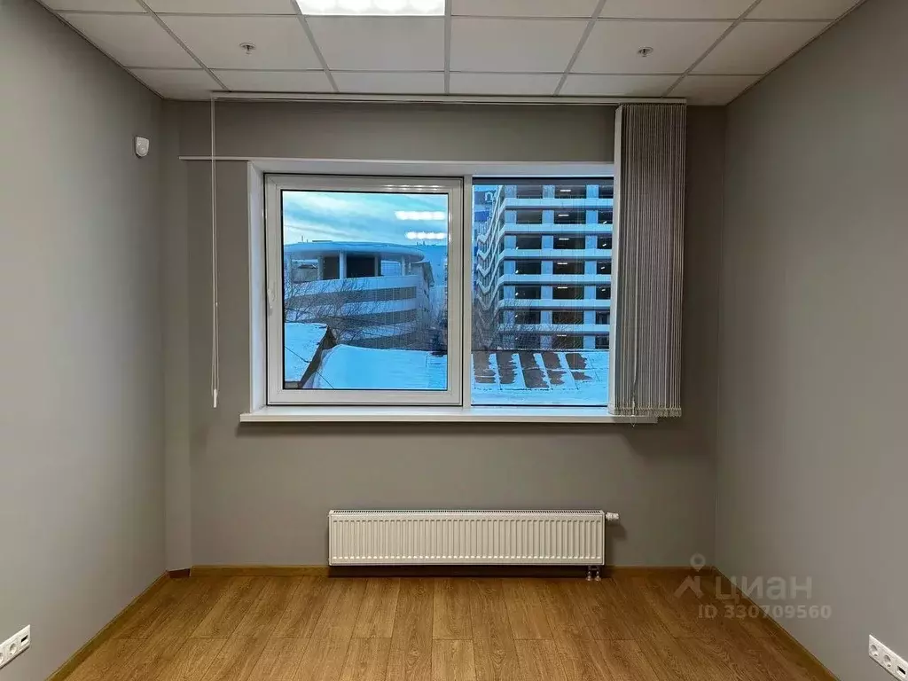 Офис в Свердловская область, Екатеринбург ул. Чернышевского, 7 (20 м) - Фото 1
