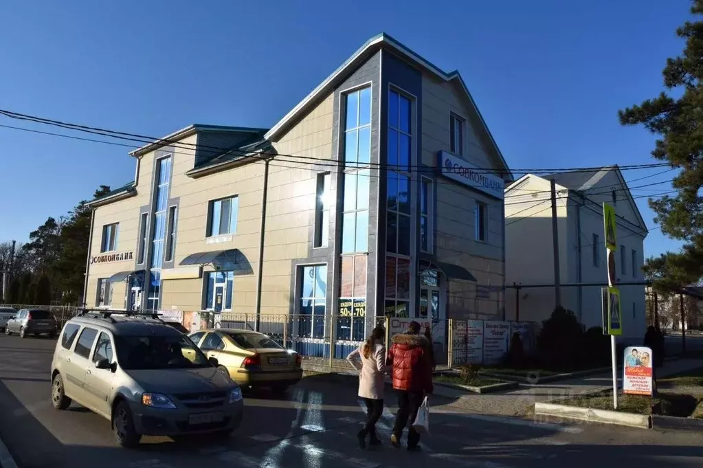 Помещение свободного назначения в Краснодарский край, Абинск ул. ... - Фото 1