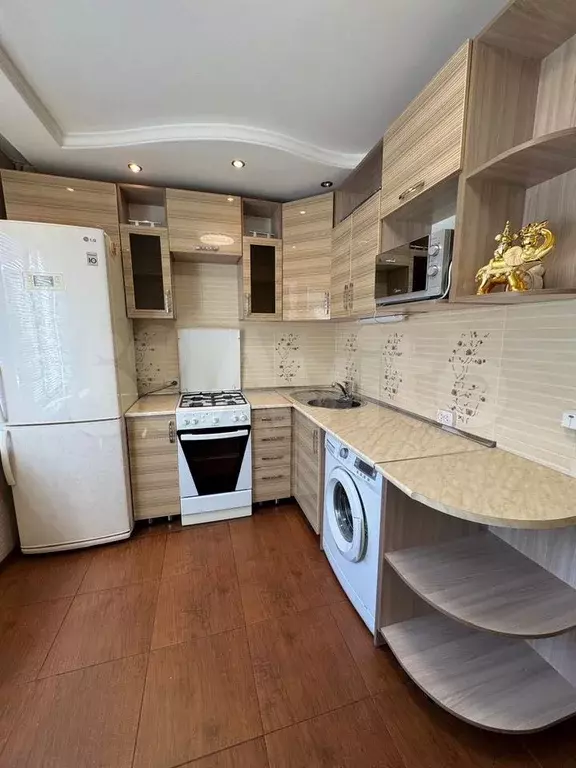 2-к. квартира, 58 м, 1/5 эт. - Фото 1