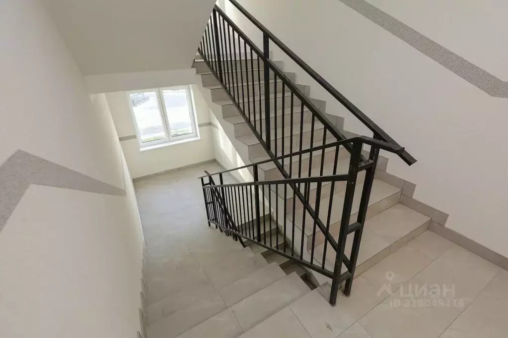 1-к кв. Калининградская область, Калининград ул. Сержанта Мишина, 83к2 ... - Фото 0