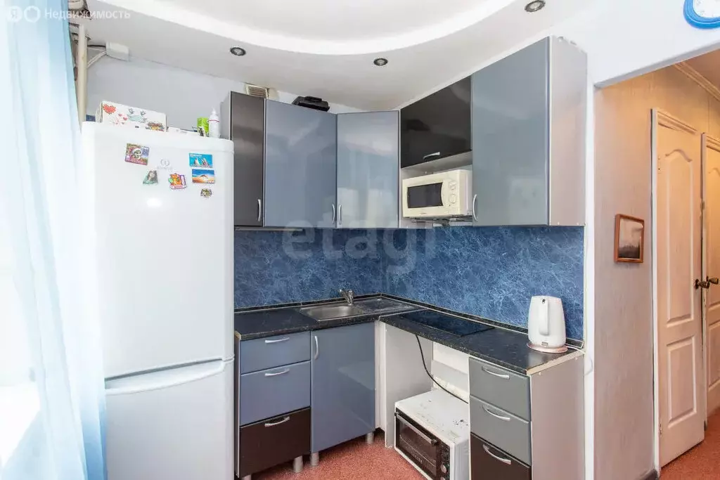 2-комнатная квартира: Тобольск, 4-й микрорайон, 1 (41.9 м) - Фото 1