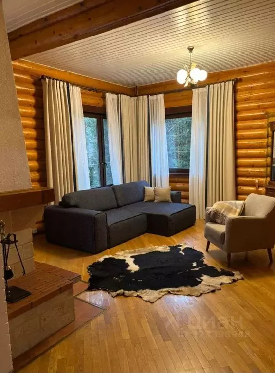 Коттедж в Московская область, Наро-Фоминский городской округ, д. ... - Фото 1