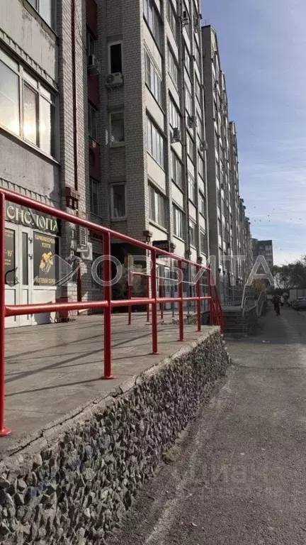 Помещение свободного назначения в Тюменская область, Тюмень ул. 30 лет ... - Фото 1